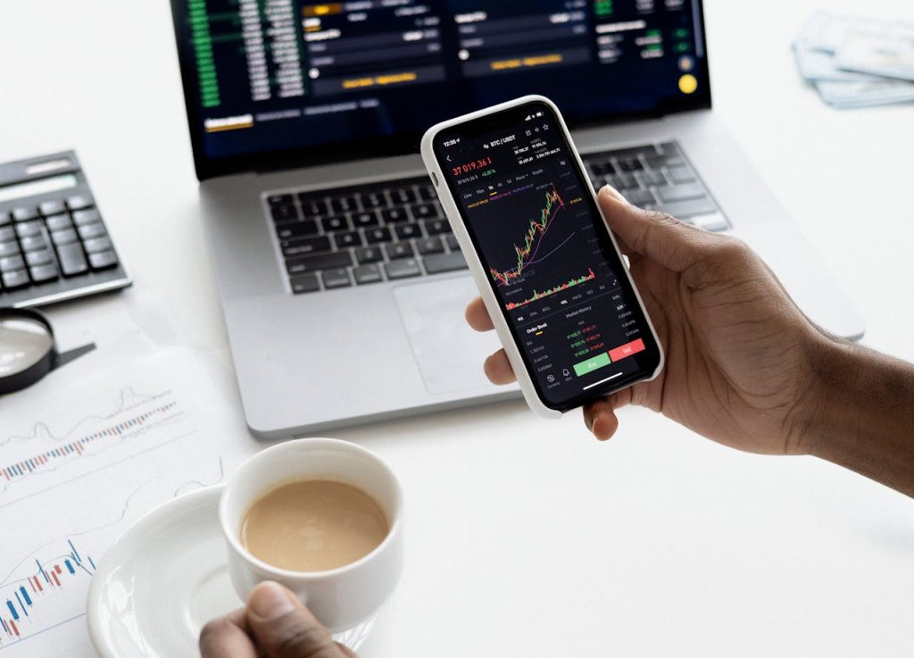 Major Benefits of Using Trading Apps